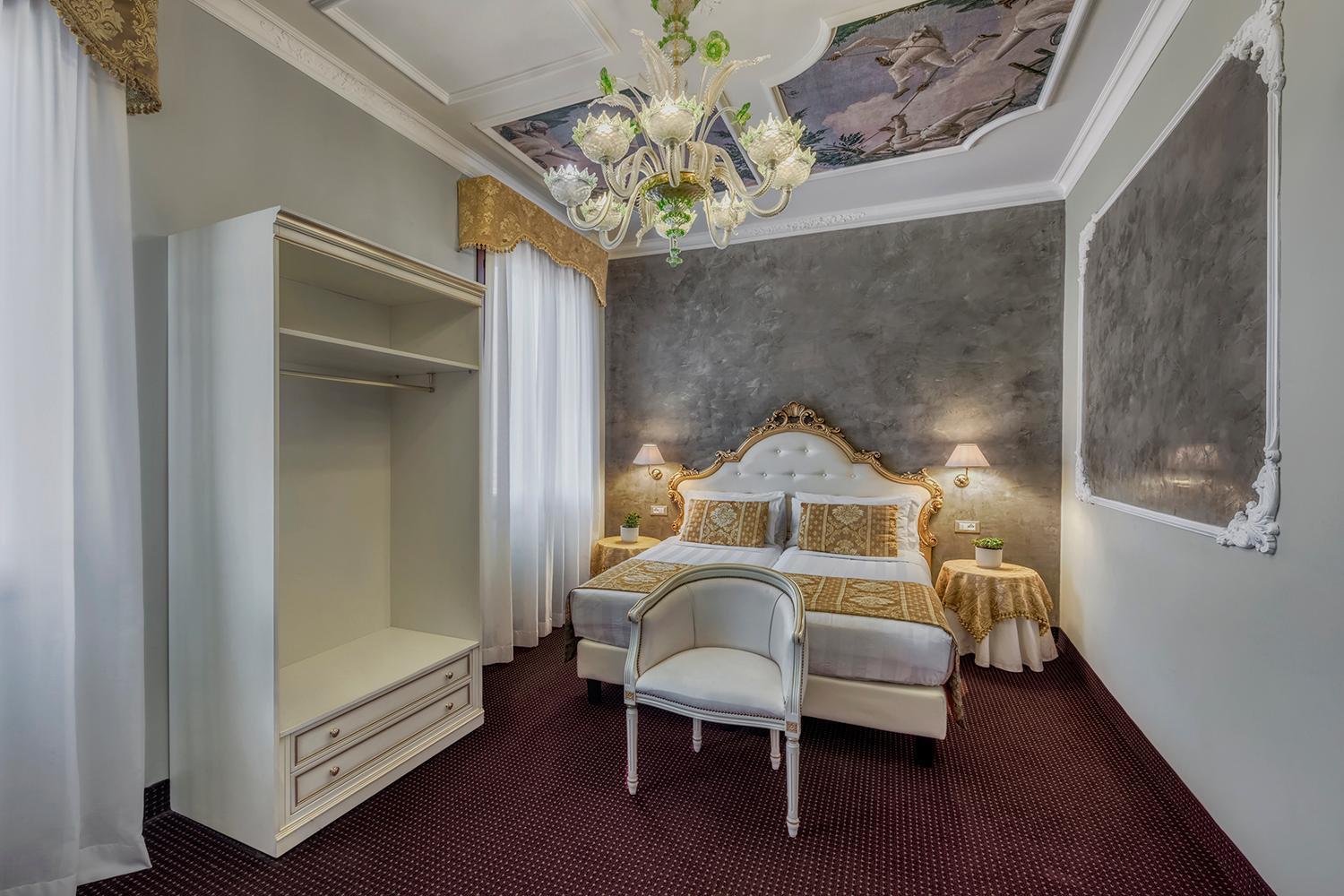 Hotel Pausania Venice
