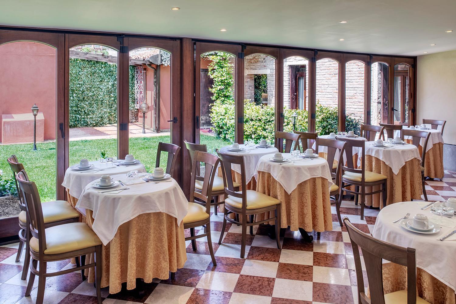 Hotel Pausania Venice