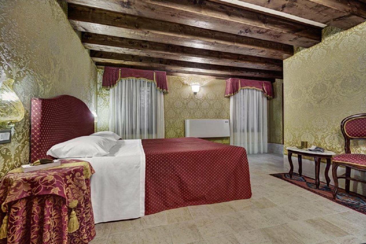 Pausania Hotel Venice